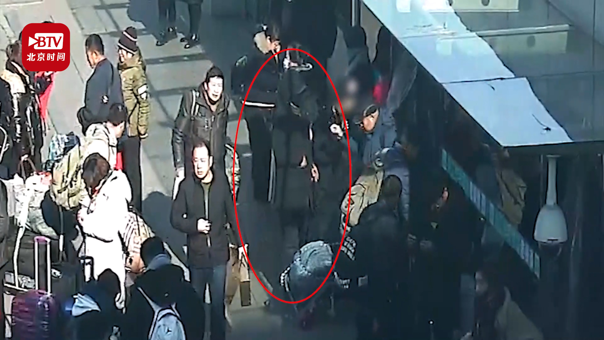 春运第一贼已落网！盗贼“分析”：专找年轻人下手 没有防范意识