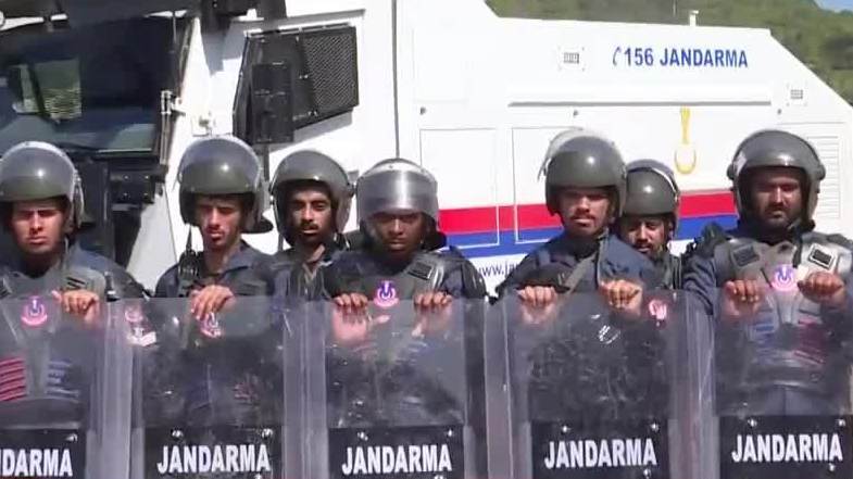 缺人!卡塔尔向土耳其借3000名防暴警察保世界杯 还借了近100只警犬 缺人!卡塔尔向土耳其借3000名防暴警察保世界杯 还借了近100只警犬