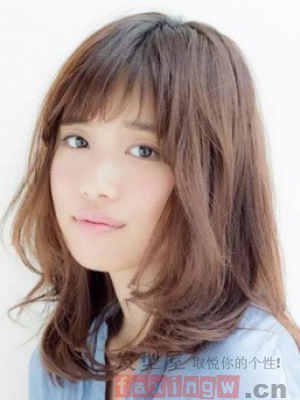 齐肩发型设计女 微卷烫发慵懒撩人