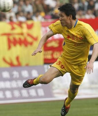 中国足球最好的前锋排名,现役一位球员上榜,第