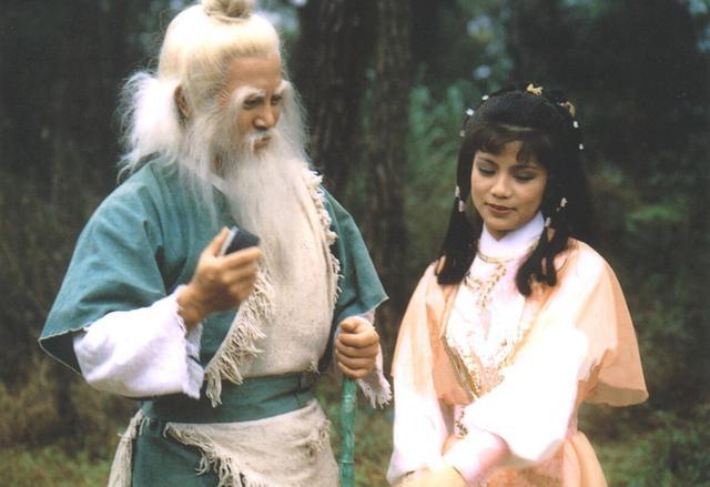 杀人如麻的梅超风听到此人都胆寒,为何黄蓉偏偏不怕