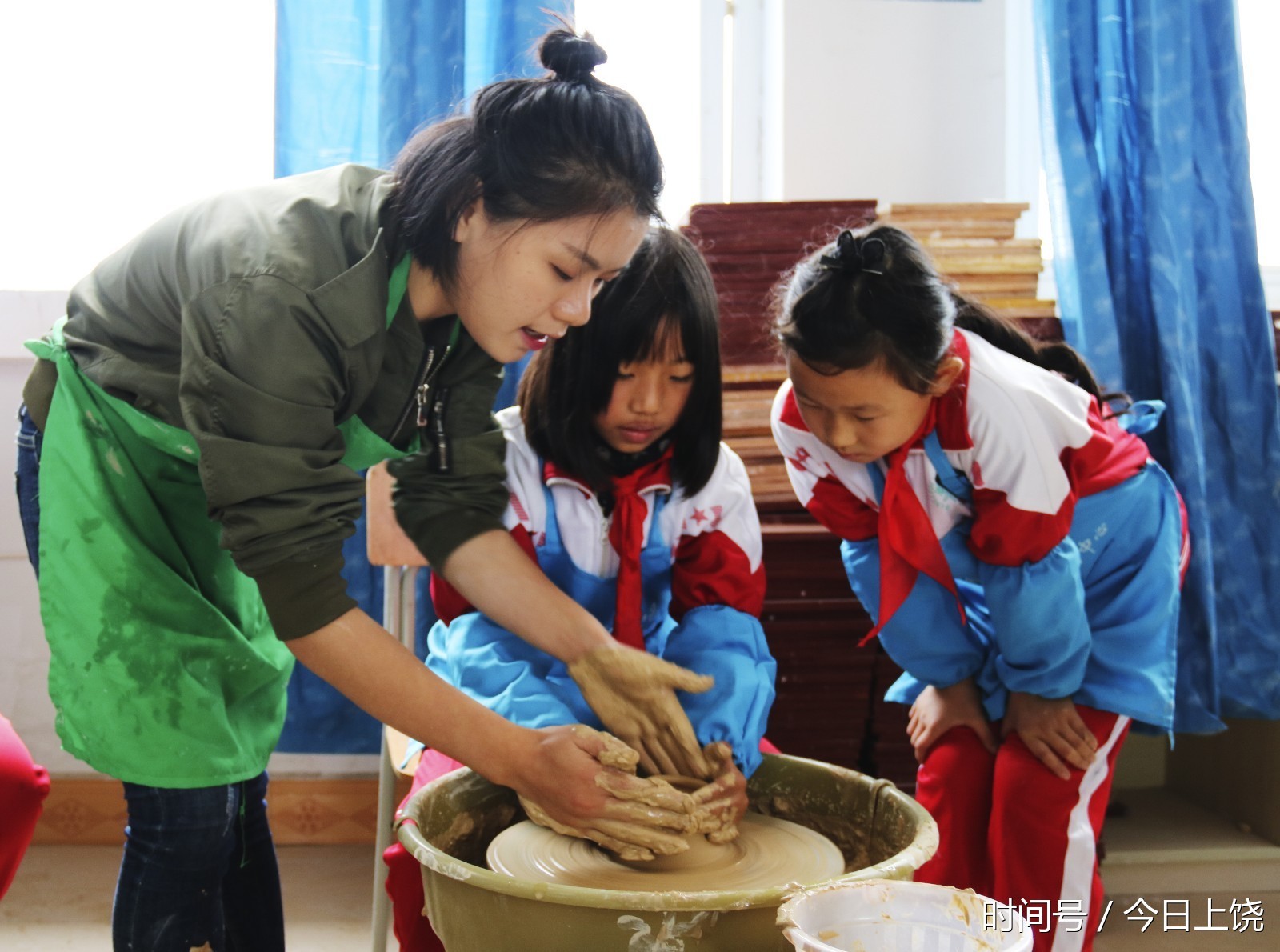 江西铅山学生城乡手拉手 同心共筑中国梦