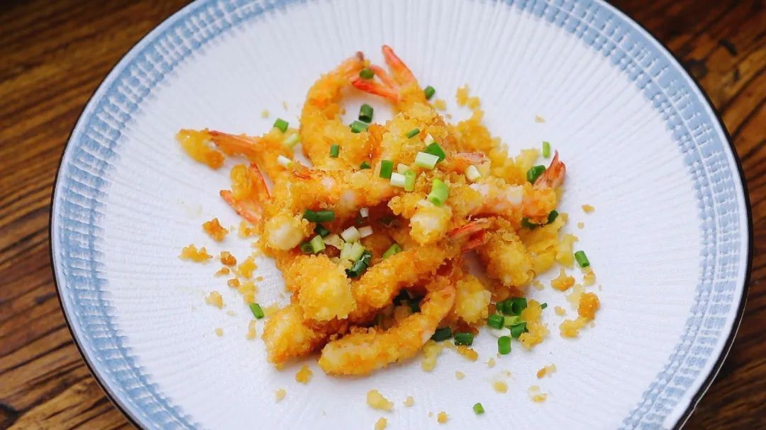 暖暖大厨教您在家烹制香酥鞭炮虾