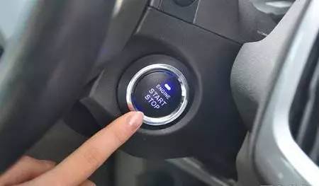 汽车一键启动后,钥匙不在车上,车能开走吗?