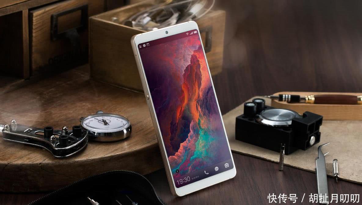 vivo手机新机充电几个小时 t01ad055b305fc6c32a.jpg?size=1185x670