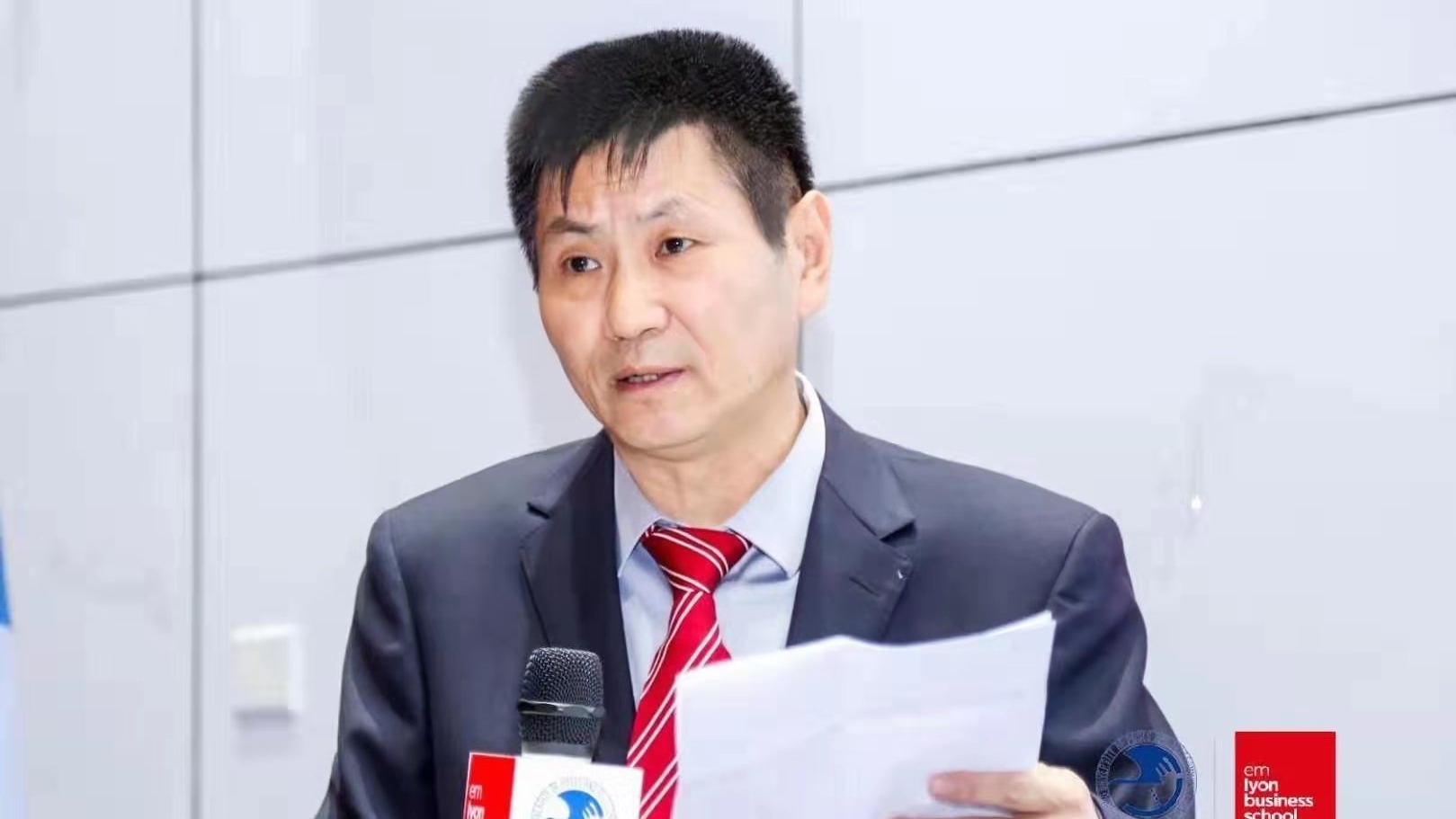 几经风霜苦,必赢他日春——景晓军先进事迹 几经风霜苦,必赢他日春——景晓军先进事迹