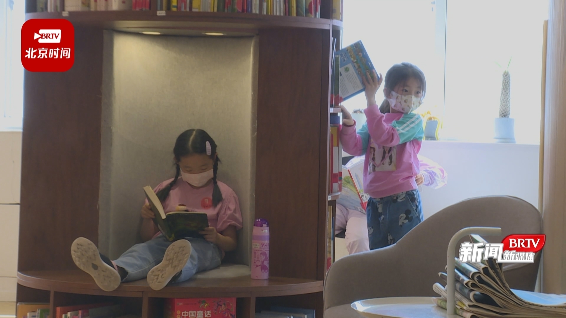 主打家庭教育和亲子阅读特色  社区“最美书店”让大家爱上阅读