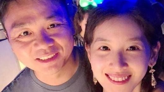 网曝疑似章泽天朋友圈：最丧的一年 傻B了