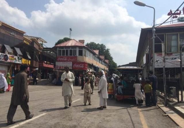 中国一老铁国家归还我们五千平方公里土地,旁