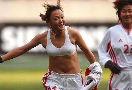 女足的内衣_美国女足摩根内衣