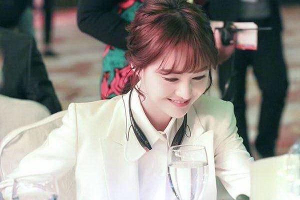 明星爱吃什么零食?千玺爱吃榴莲,杨幂吃的最苦