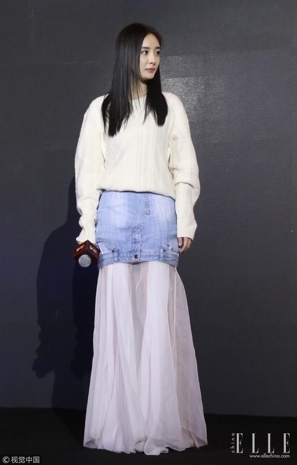 沉迷假发的杨幂红发HOLD住了吗?新年难道她