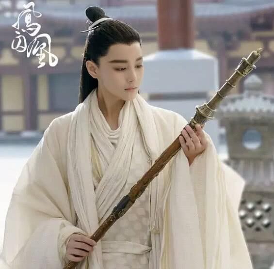 同样是女将军,赵丽颖的楚乔霸气侧漏,杨颖却只能是个花瓶