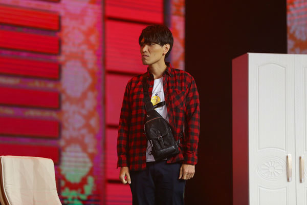 杨宗纬挑战喜剧狂飙东北方言 杨宗纬挑战喜剧狂飙东北方言