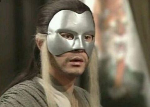 影视剧中戴着面具的六位男星,胡歌霸气,霍建华