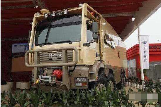 8000万起售的房车, 越野超奔驰乌尼莫克, 内部奢华 8000万起售的房车, 越野超奔驰乌尼莫克, 内部奢华