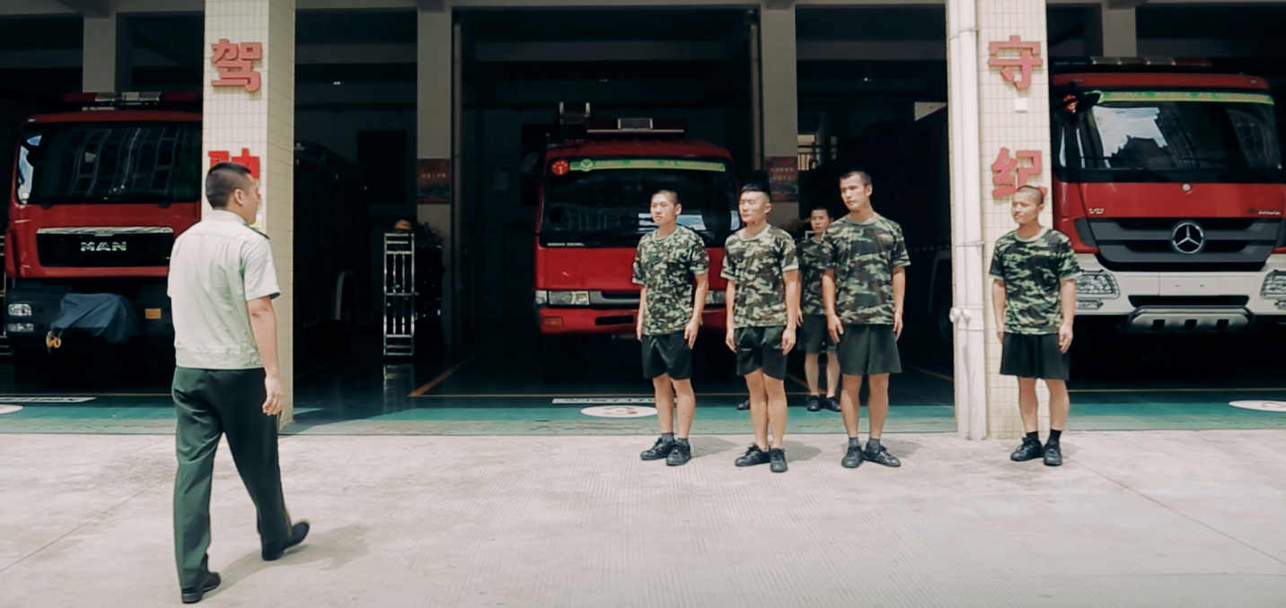 中国梦展播|《屋檐下的雨》 中国梦展播|《屋檐下的雨》