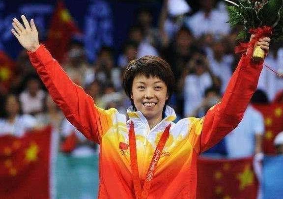 张怡宁巅峰闪退嫁大20岁富翁,丈夫曾与袁立相