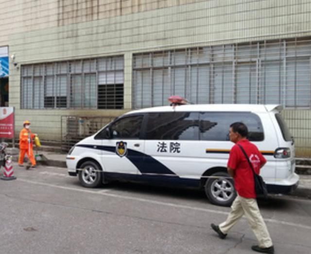 结婚我出订婚钱,也没要彩礼,裸婚后争吵老公把