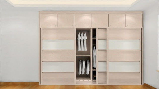 若不是装修师傅开口说出定制选购衣柜的秘密,恐怕这些又被坑了!