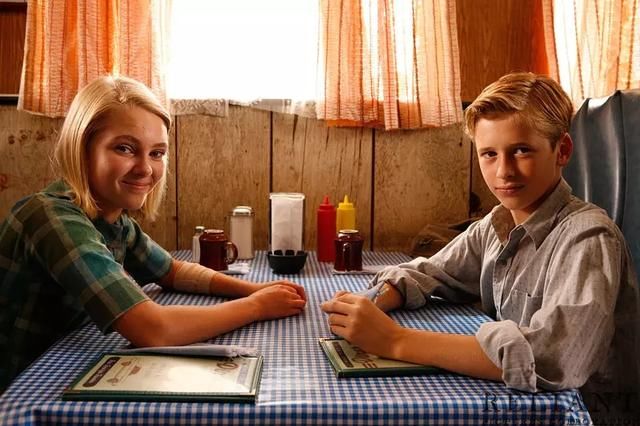 一部感人的冷门电影,12岁夫妻私定终生,励志加