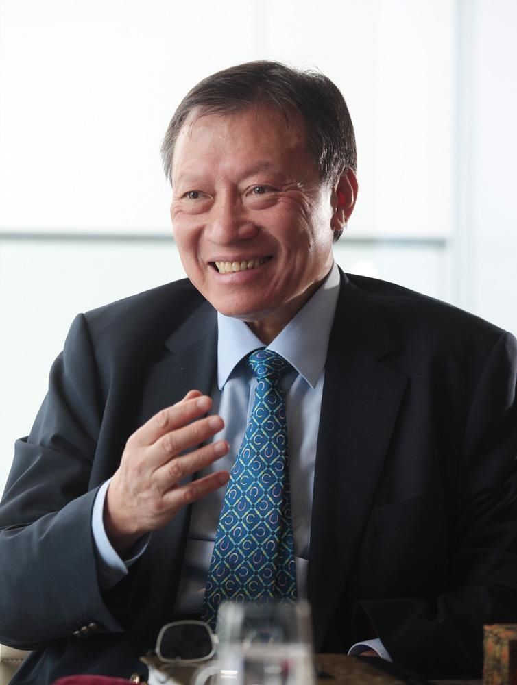 香港十大财团排行榜 俩洋人家族上榜 第一无可