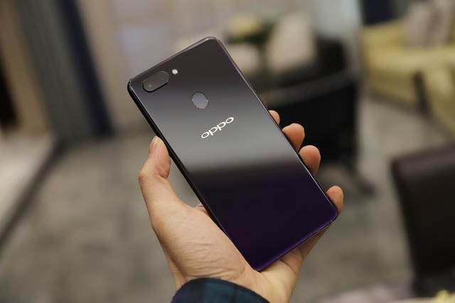OPPO R15表现到底怎么样?看完你就知道了