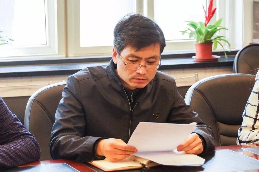 青岛艺术学校新教师拜师仪式暨新教师工作情况