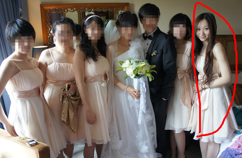 杨慧参加朋友婚礼