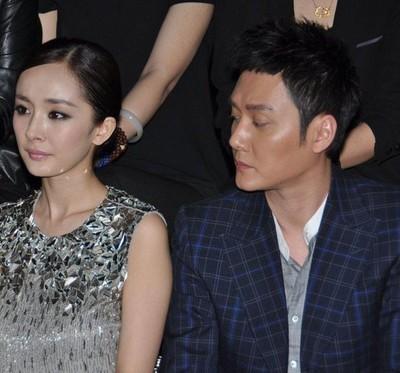 杨幂被李易峰袭胸赵又廷高圆圆秀恩爱圆圆小