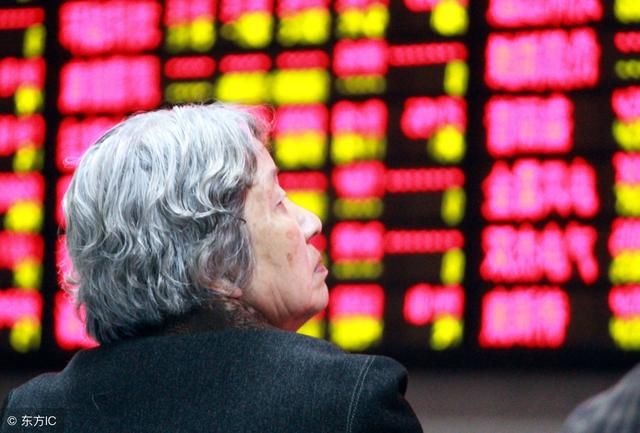 中国股市: 周末贸易战爆出一重大利空,警惕大盘
