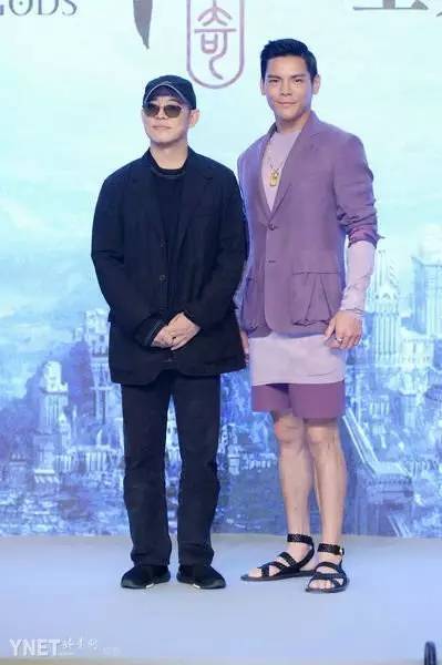 李连杰故意打向佐 黑道太子爷不做老板做武行