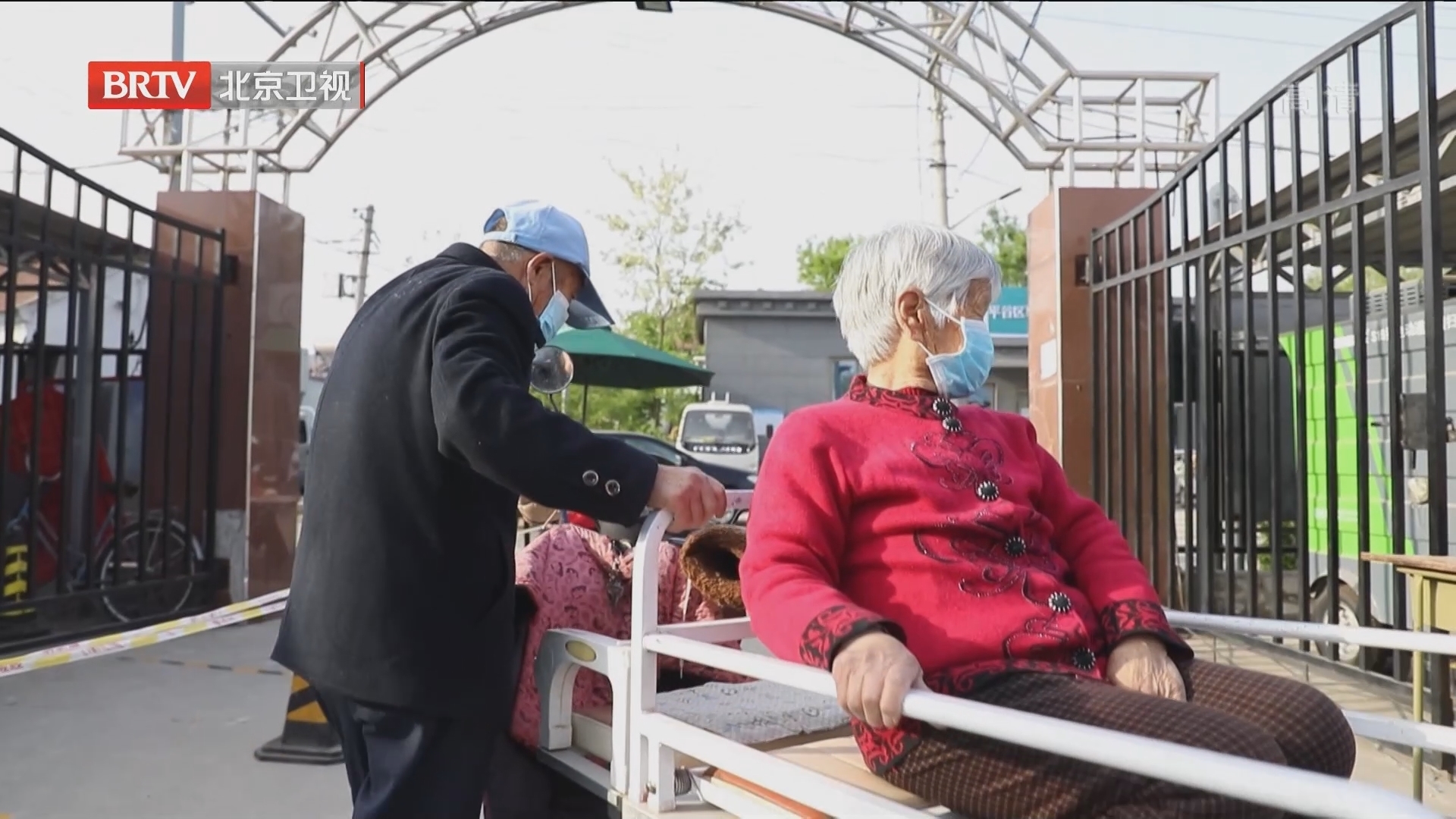 核酸检测队伍中 有一群特殊的“80后”“90后” 核酸检测队伍中 有一群特殊的“80后”“90后”