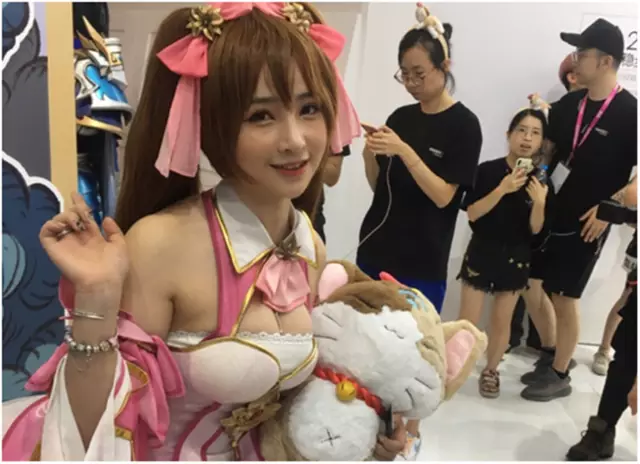 谁是2019ChinaJoy最美的ShowGirl？BOYATV带你靓丽大盘点！(图27)
