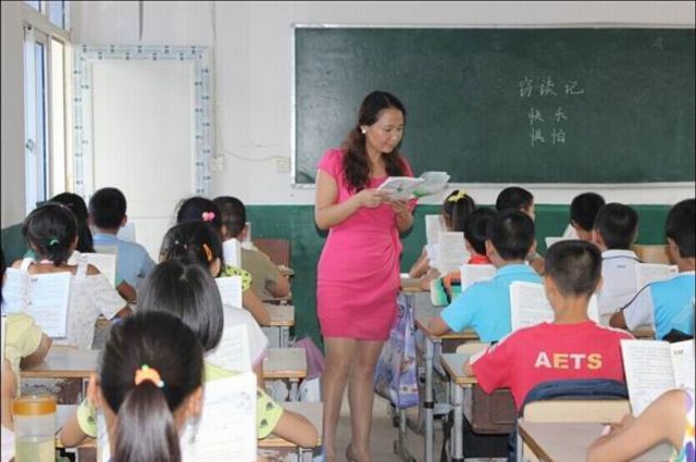教师资格考试监考有感:30个考生一共29个女孩