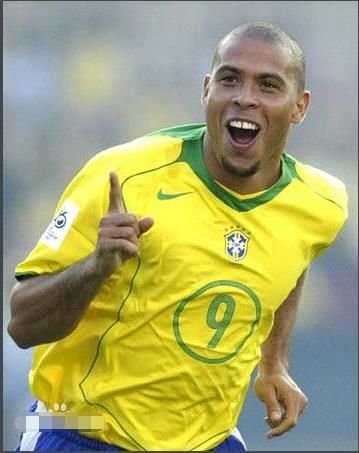 外星人罗纳尔多是最励志的足球运动员,却被认