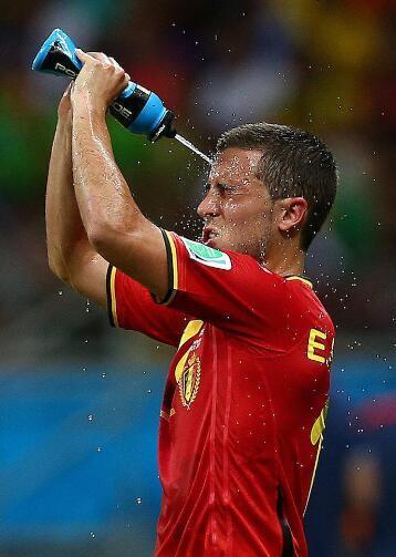 球星长成记之阿扎尔:比利时的天才 点球制造帝