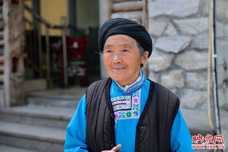 “汶川地震十周年·我与汶川共奋进”⑾“汶川三宝”带动灾区转型发展脱贫奔小康 “汶川地震十周年·我与汶川共奋进”⑾“汶川三宝”带动灾区转型发展脱贫奔小康