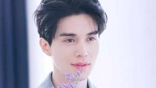 宿舍大通铺,迪丽热巴礼服配拖鞋,硬核创2太接地气了 宿舍大通铺,迪丽热巴礼服配拖鞋,硬核创2太接地气了