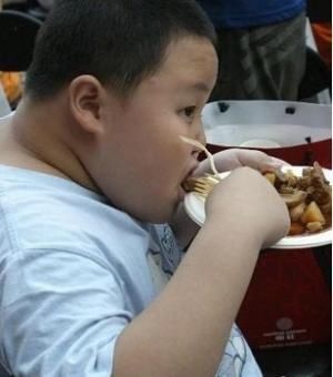 12岁男孩急性脑梗死,医生说出原因,妈妈不让爷