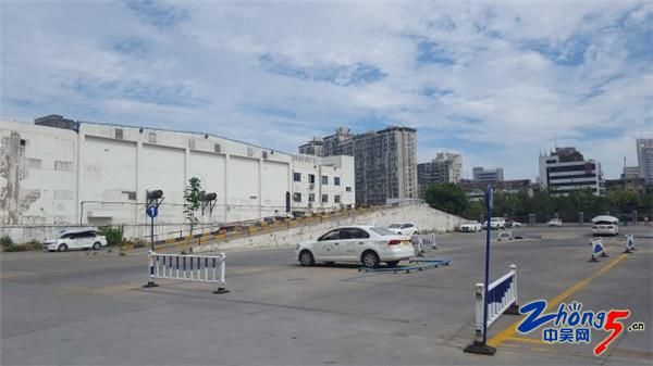 考驾照新政将上线:驾考学时对接 学时不足别