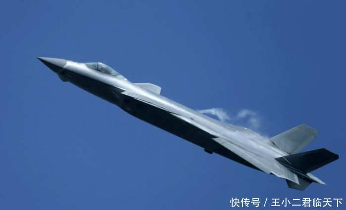 中国公开首款六代战机?将和歼20协同作战?外