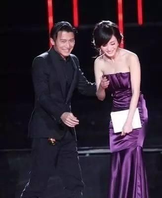 偶像:热巴呆萌,王俊凯傻笑,赵丽颖迷妹脸,杨幂追