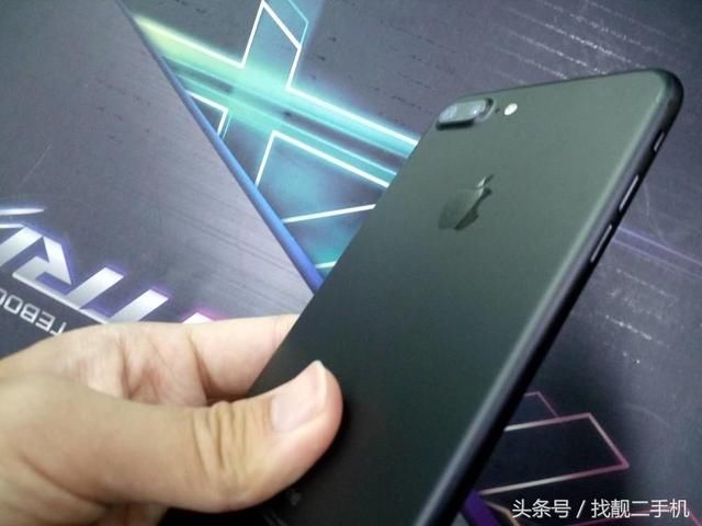 苹果7plus上市一年了,还值得购买吗?以下一些