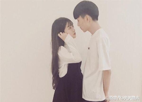 抖音温婉摇头舞一夜爆红,被爆靠傍大款为生,