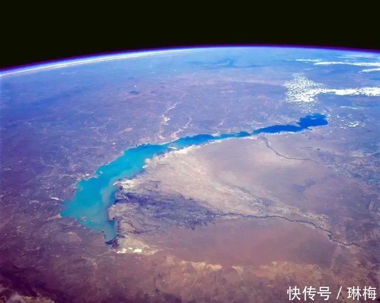 把西藏卖给英国,把新疆卖给俄罗斯,这是中国最