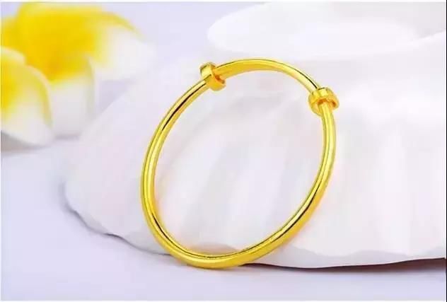 戴金饰和银饰有什么讲究?宝宝首饰和亲子首饰