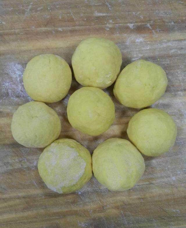 玉米面南瓜饼的做法松软可口老人和孩子的最爱