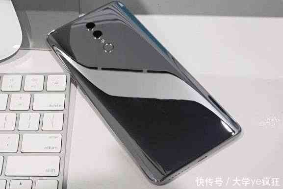 华为荣耀新机确认:非常吓人技术+1600AI双摄