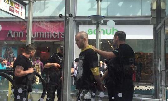 英国警方确认曼彻斯特爆炸案嫌疑人:系22岁男子 英国警方确认曼彻斯特爆炸案嫌疑人:系22岁男子